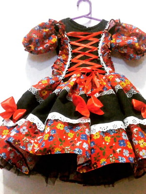 Vestido caipira adulto e infantil