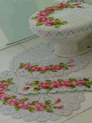 Jogo de banheiro em crochê 4 peças com flores