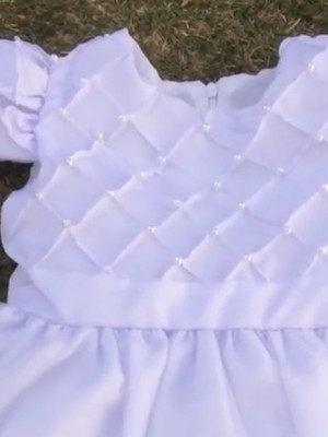 Vestido branco infantil