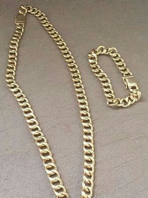 Conjunto de pulseira e corrente banhada a ouro 18k