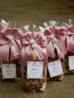 Lembrancinha casamento pétalas flores e folhas aromatizado