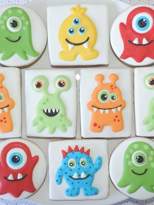 Biscoitos decorados monstros / monstrinhos