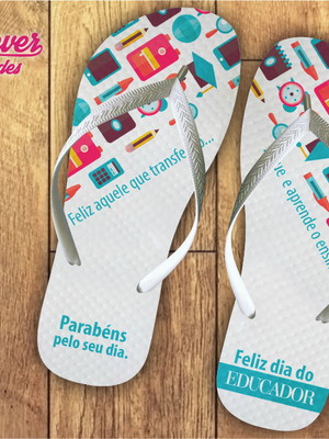 Chinelo estampado dia dos professores