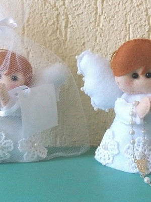 Anjinho batizado 11cm + saquinho organza + tag