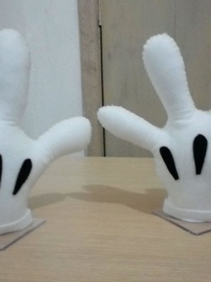 Centro de mesa luva mickey
