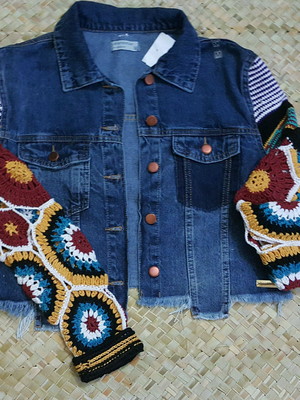 Casaco jeans crochê