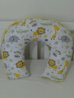 Almofada de amamentação safari amarelo e cinza