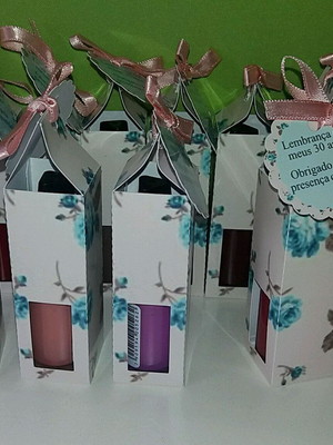 20 caixa com esmalte para lembrancinhas