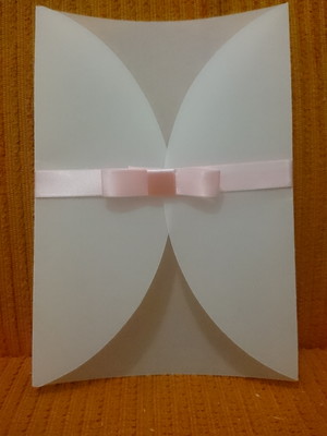 Envelope para convite papel vegetal com laço