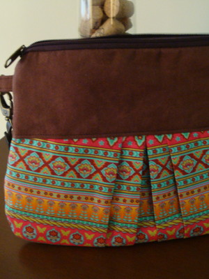 Bolsa clutch com ziper diana