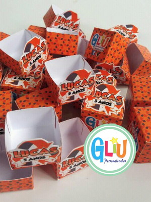 Forminha fechada com aplique