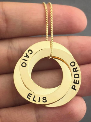 Colar mandala 3 elos entrelaçados com nomes resinados