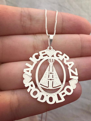 Colar mandala simples com nomes e nossa senhora