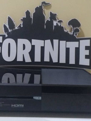 Placa decorativa fortinite em relevo