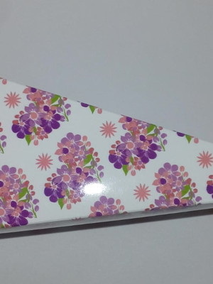 Cone triangular estampado floral