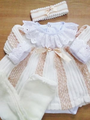 Vestido com calça e tiara + body golinha bordado ingles