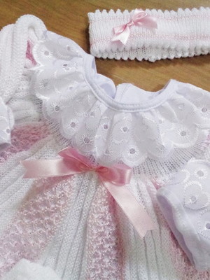 Vestido com calça e tiara + body golinha bordado ingles