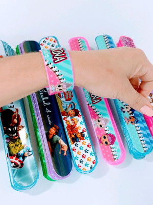 Pulseira bate enrola personalizadas