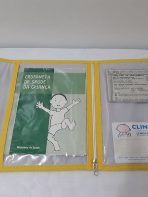 Porta carteira de vacinação e documentos