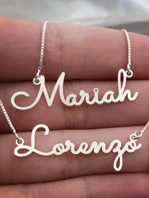 Colar com nome personalizado fonte fina em prata 925