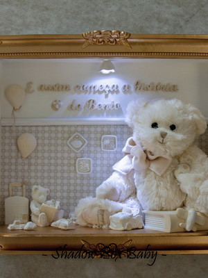 Quadro com urso importado e moldura provençal