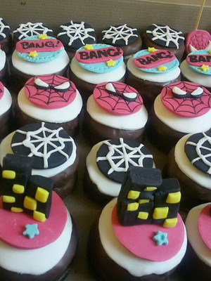 Doces de mesa homem aranha
