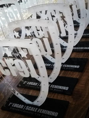 Troféus personalizado em acrílico 10x10cm