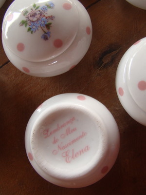 Mini porta joia porcelana
