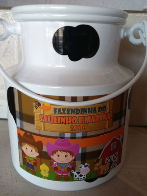 Leiterinha de 1 litro c manchas personalizadas