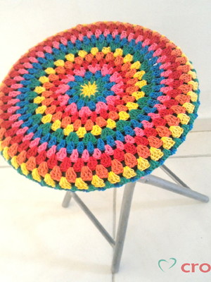 Capinha de crochê para banquetas - colorful ii