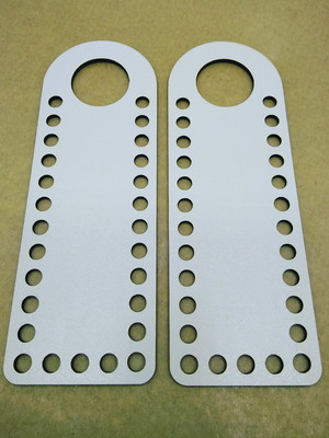 Um par de lateral de bolsa em mdf 3mm tamanho 7x20cm