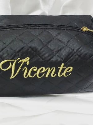 Necessaire bordada