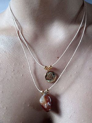 Colar duplo signo de escorpião com ágata de fogo | santa pal