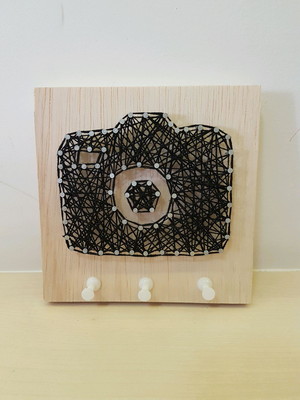 String art - câmera com porta chaves