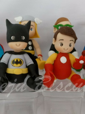 Kit 10 caixinhas super heróis