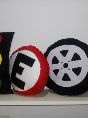 Almofadas decorativas trânsito