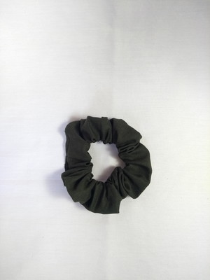 Scrunchie basico em tecido 100 % algodão (verde exército)