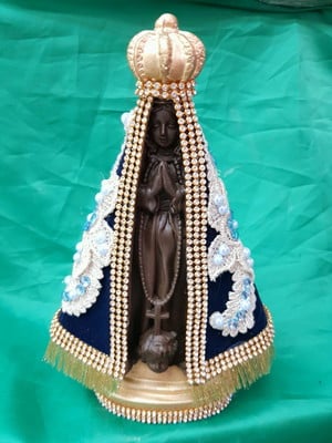Nossa senhora aparecida manto de veludo bordado 20 cm