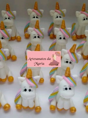 Aplique unicórnio em biscuit