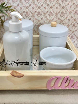 Kit higiene bebe porcelana pinus com nome 5 peças