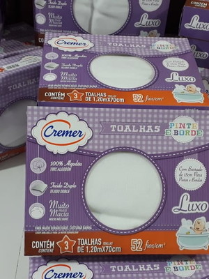 Kit com 3 caixas de toalha fralda cremer pinte e borde luxo