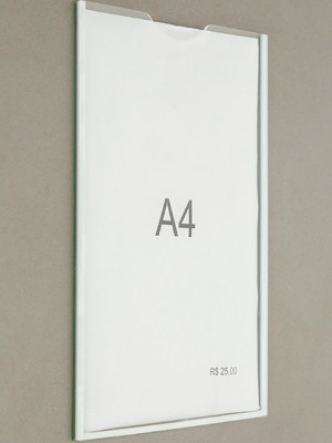 Display a4 vertical sem fundo