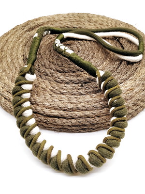 Colar de corda comprido macrame