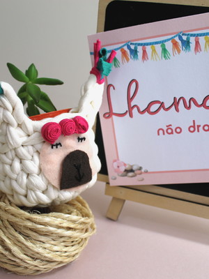 Cachepô em fio de malha lhama