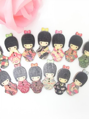 Botões kokeshi