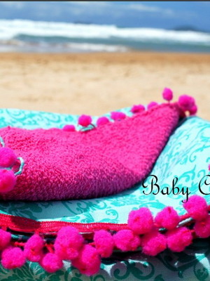 Canga toalha de praia infantil dupla face com pompons