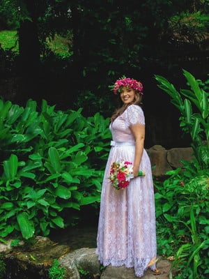 Vestido de noiva renda chantilly plus size