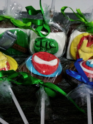 Doces de mesa "vingadores" 50 doces