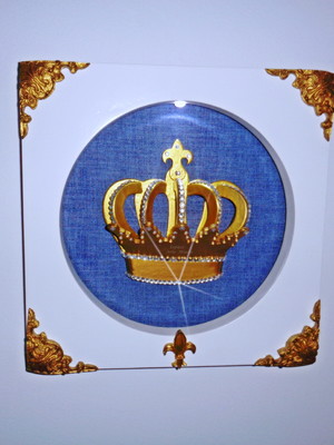 Quadro com led e coroa em mdf