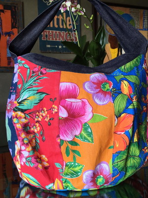 Bolsa em chita e jeans